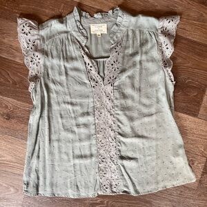 Flower & Feather Green Blouse – Size Large